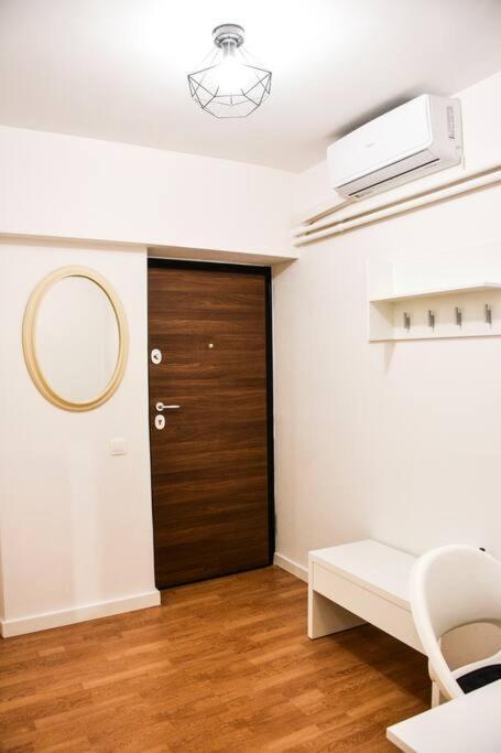 Newly Renovated-City Center Apartment Athene Buitenkant foto